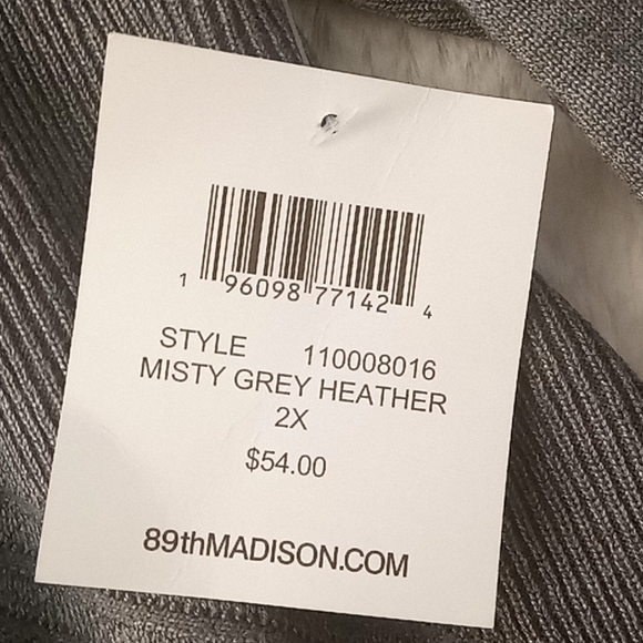 One gray and one black 89th and Madison cardigan sweaters - Picture 4 of 6